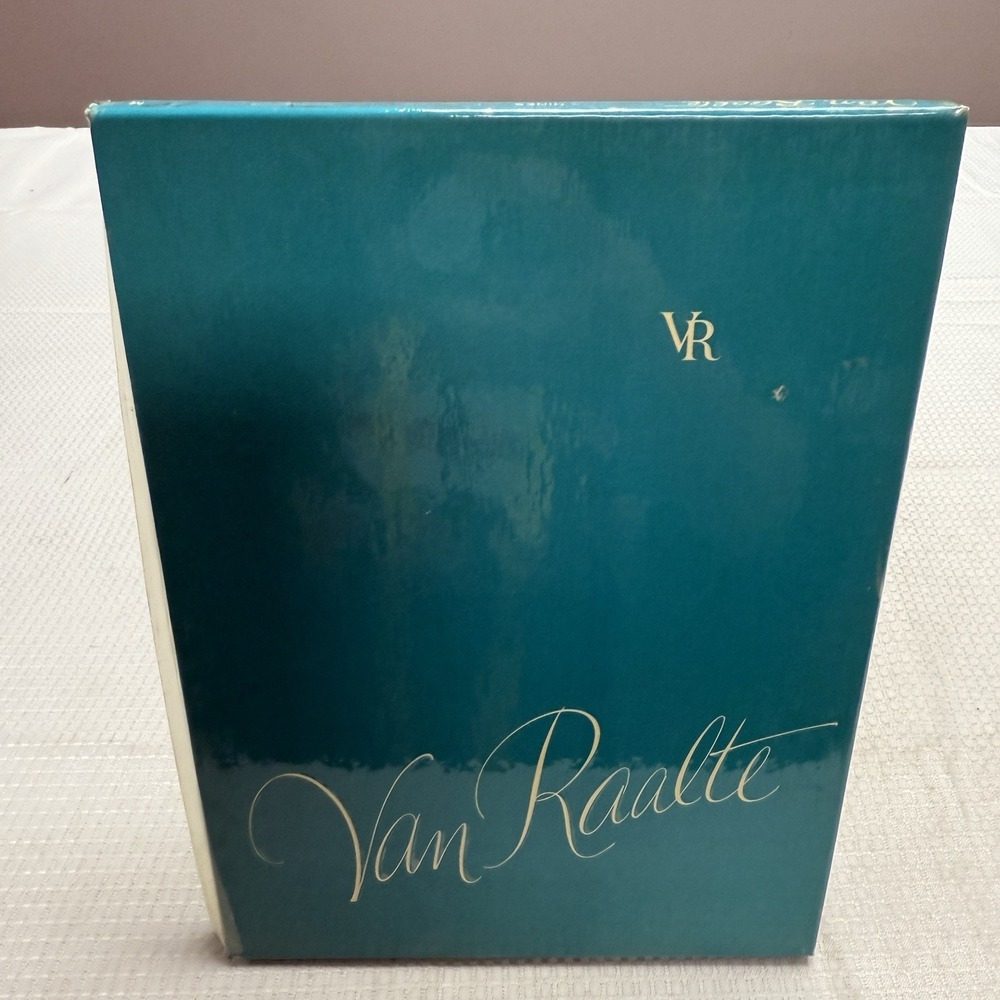 3 Vtg 50s Van Raalte Nines Celebrity 10 Nylon Stockings Seams New Box Thigh High